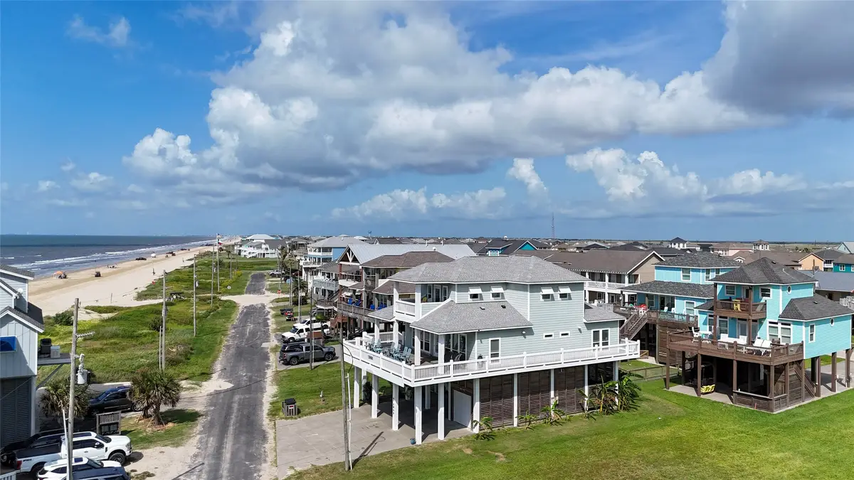 2809 Tradewind Lane, Crystal Beach, TX 77650 - #1