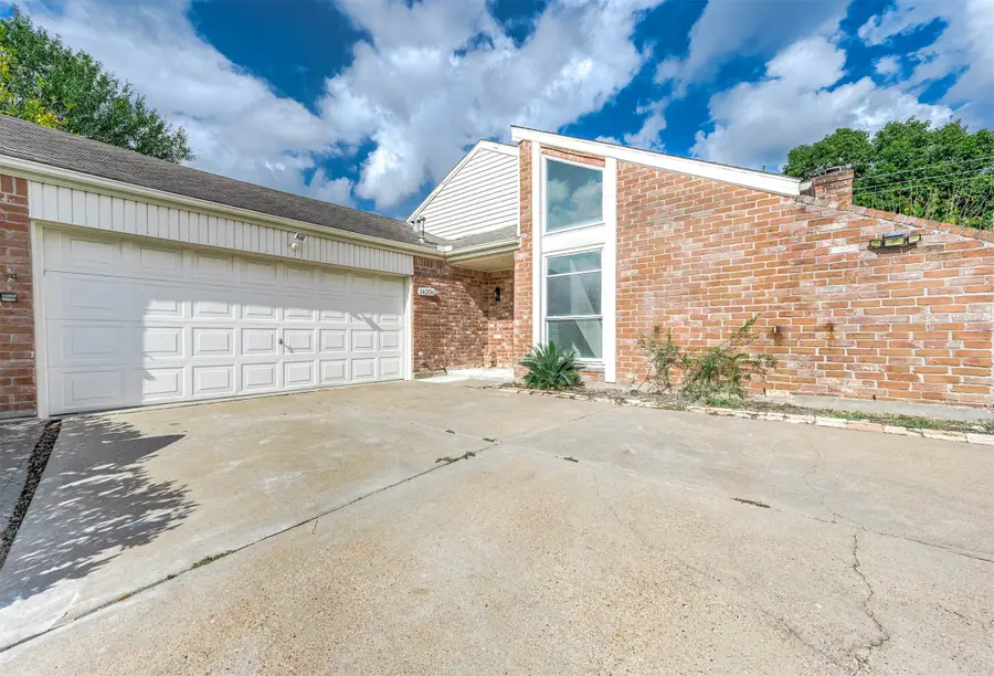 14206 Langbourne Drive, Houston, TX 77077 - Image #2