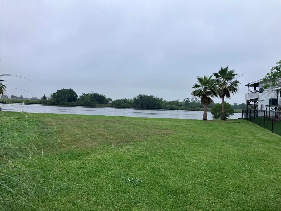 4408 Island Drive, Dickinson, TX 77539 - #2