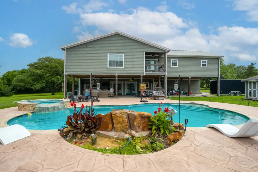 305 Affleck Road, Brenham, TX 77833 - Image #3