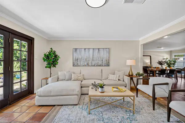 9650 Meadowcroft Drive, Houston, TX 77063