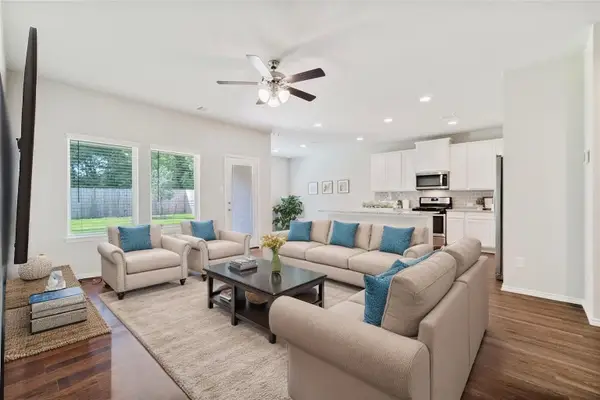 2274 Strong Horse Drive, Conroe, TX 77301