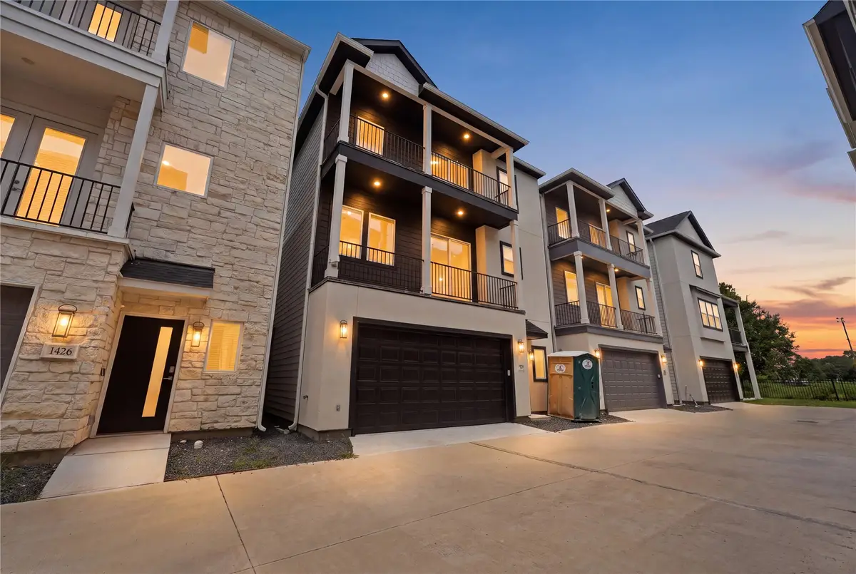 1424 W 34th 1/2 Street, Houston, TX 77018 - #1