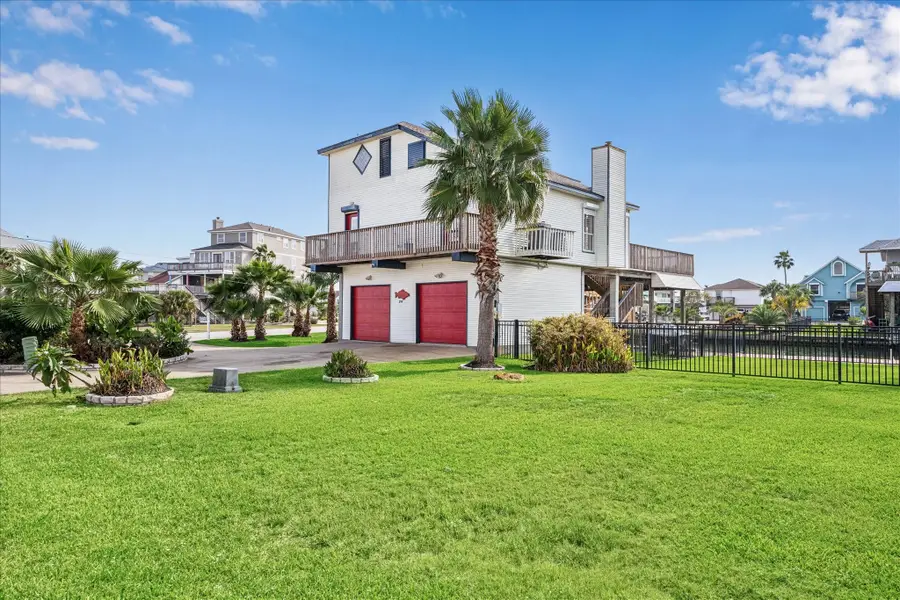 270 Isles End Road, Tiki Island, TX 77554 - Image #2