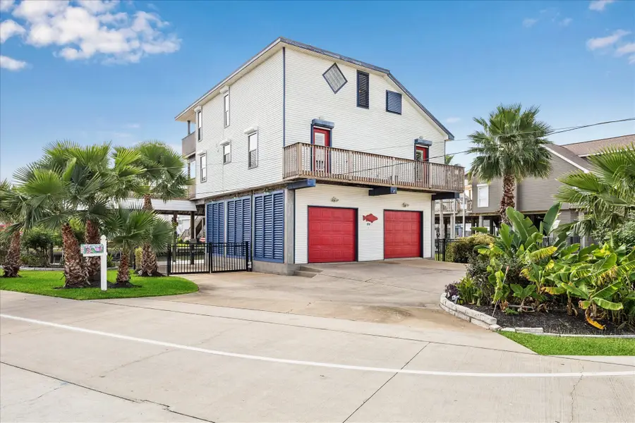 270 Isles End Road, Tiki Island, TX 77554 - Image #3