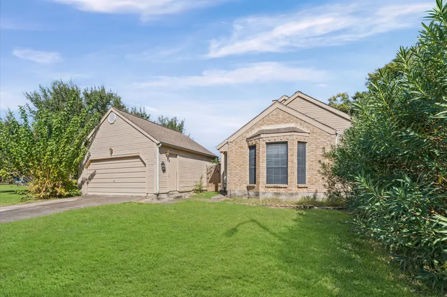 16615 Ivy Grove Drive, Houston, TX 77058 - Image #2