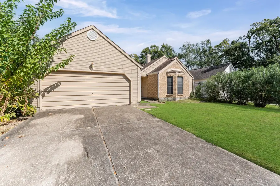 16615 Ivy Grove Drive, Houston, TX 77058 - Image #3