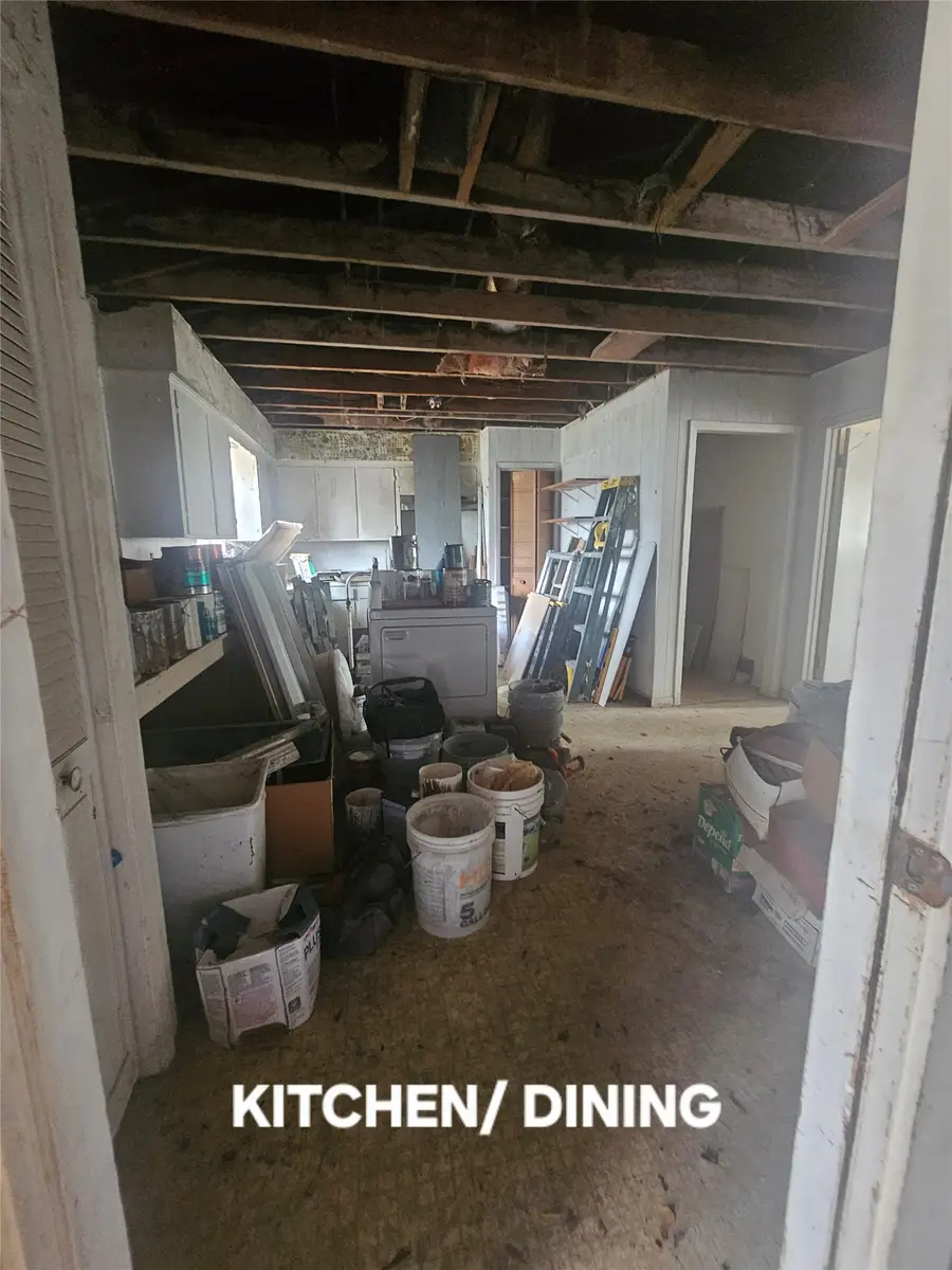 1220 Vallejo Street, El Campo, TX 77437 - #2