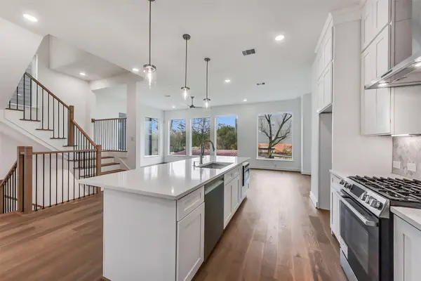 806 Fisher Street #G, Houston, TX 77018