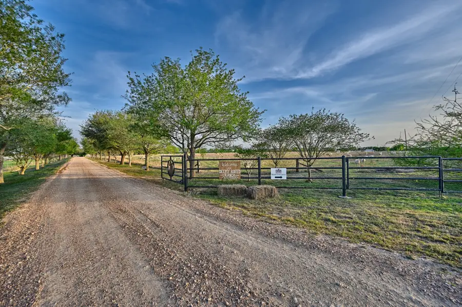 5255 Ganske Road, Burton, TX 77835 - #2