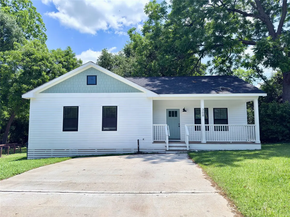 308 Lois Wright Circle, Brenham, TX 77833 - #1