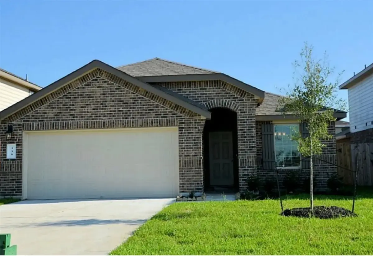 2923 Vales Point Drive, Fresno, TX 77545 - Image #1