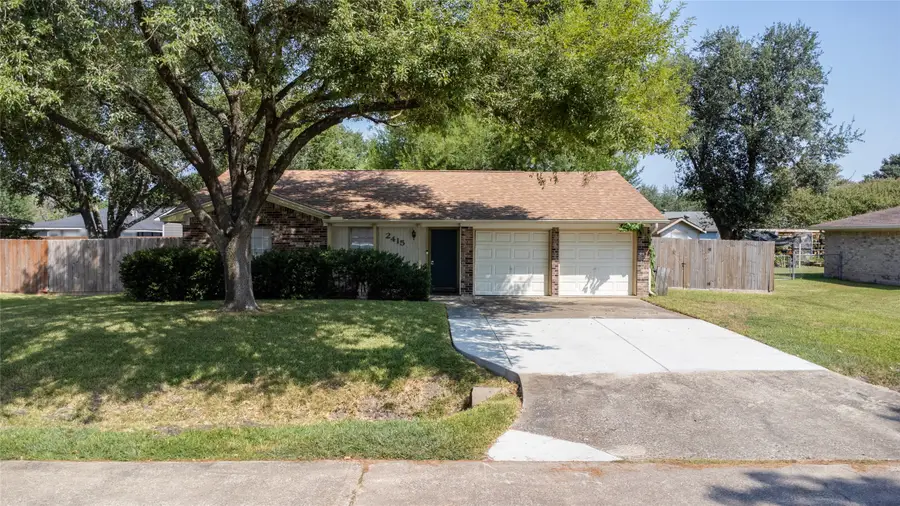 2415 Heather Street, Highlands, TX 77562 - Image #2