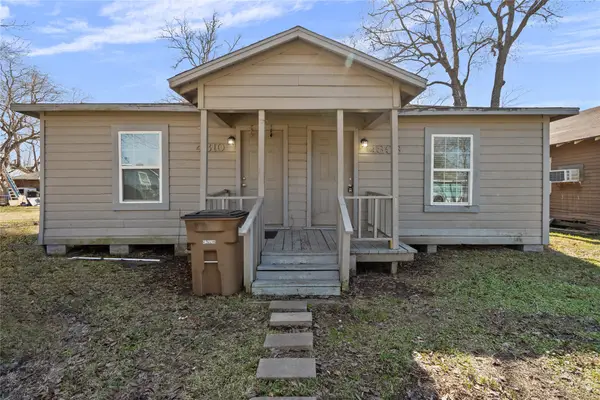 4808 35th Street E, Dickinson, TX 77539