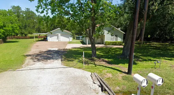 1302 W Cedar Bayou Lynchburg Road, Baytown, TX 77521