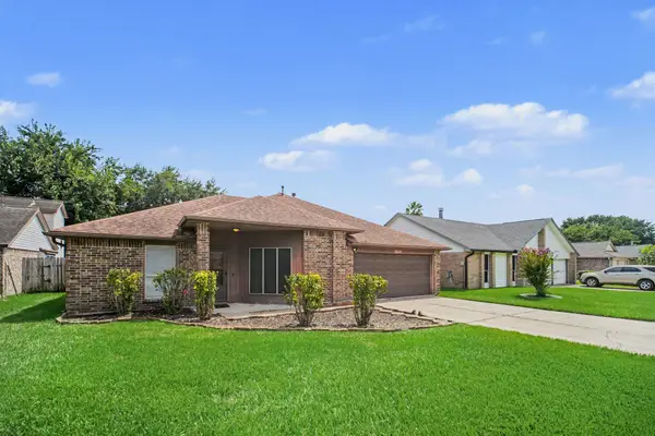10926 Collingswood Drive, La Porte, TX 77571