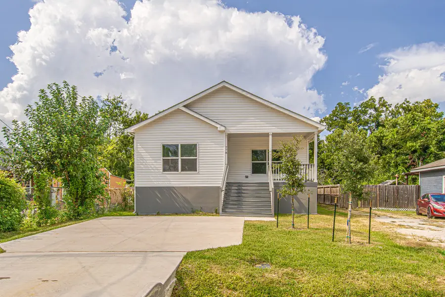 778 Pickering Street, Houston, TX 77091 - Image #2