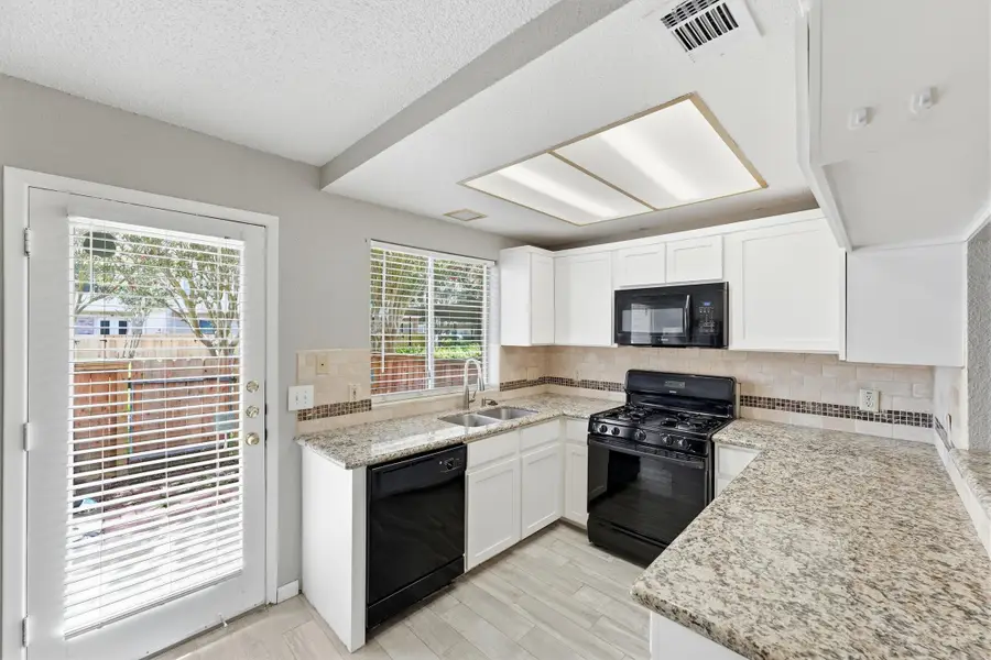 2808 Grants Lake Boulevard #304, Sugar Land, TX 77479 - #3