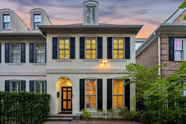 5160 Chevy Chase Drive, Houston, TX 77056