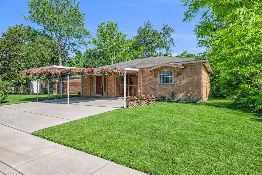 3922 Simsbrook Drive, Houston, TX 77045 - #2