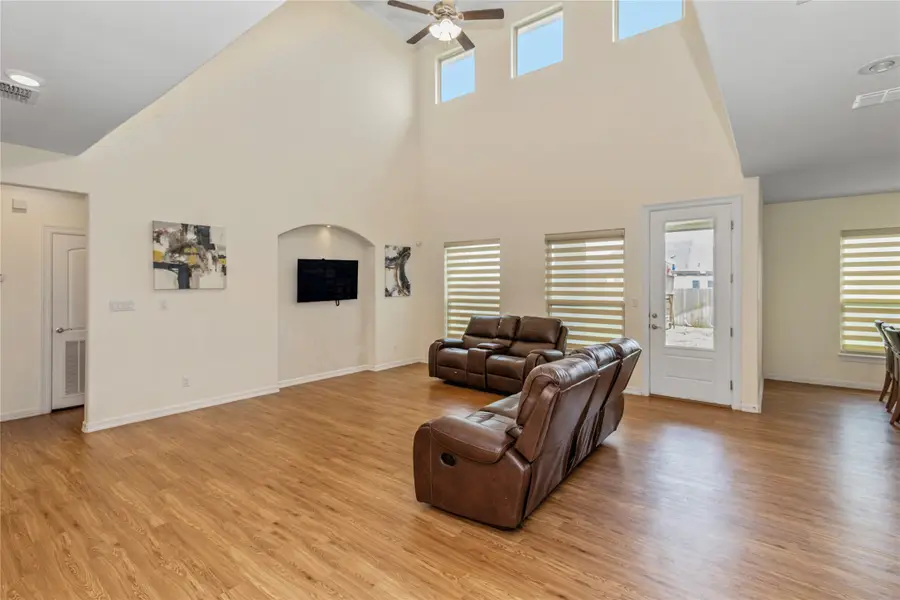 2016 Santa Fe Circle, Edinburg, TX 78542 - #3