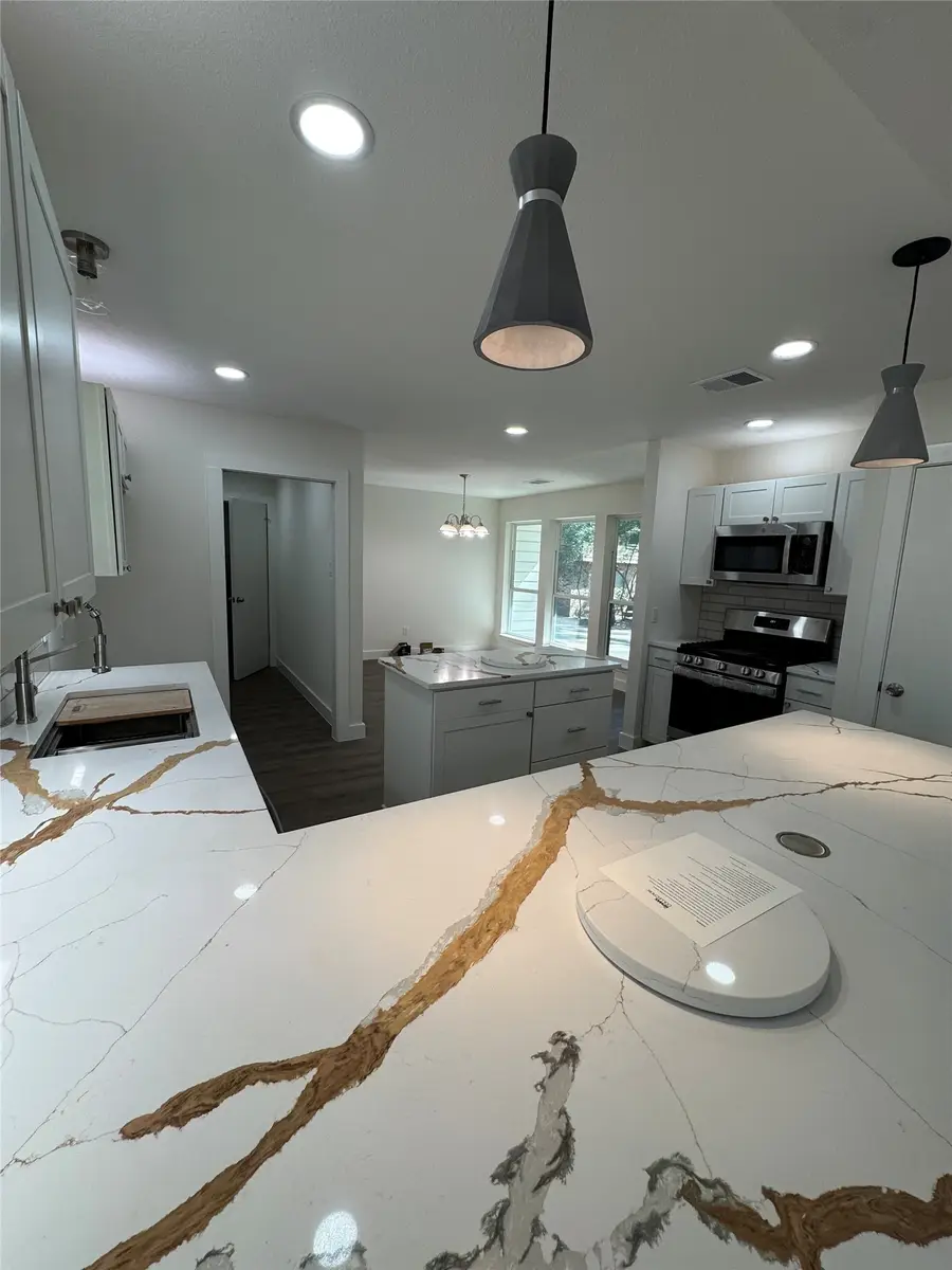 9 Woodlot Court, The Woodlands, TX 77380 - #3