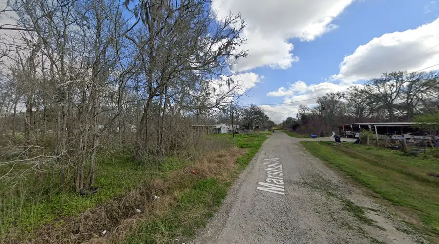 000 Marshall Avenue, Holiday Lakes, TX 77515 - Image #3