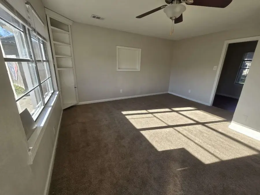 5 Lanes End Street, Baytown, TX 77520 - Image #2