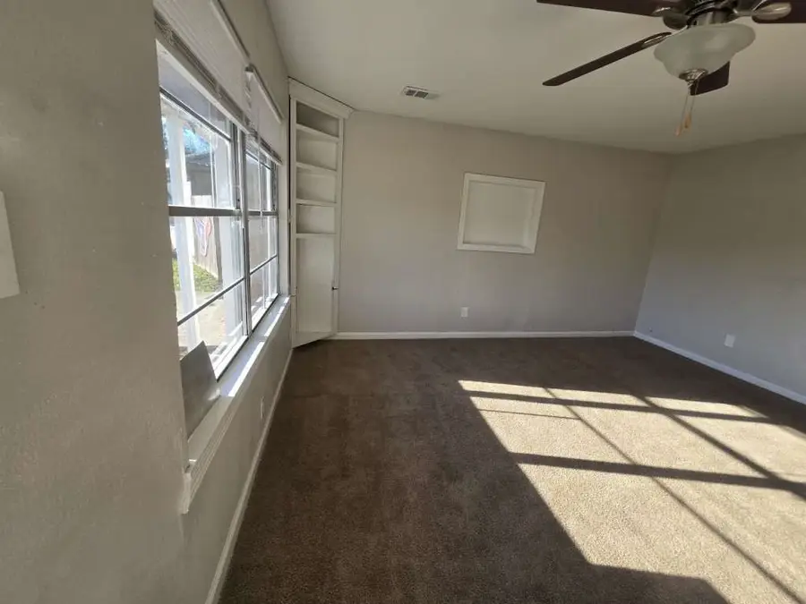 5 Lanes End Street, Baytown, TX 77520 - Image #3