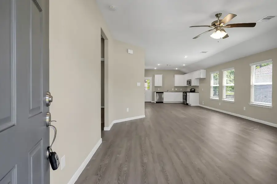 811 Jefferson Avenue, Cleveland, TX 77327 - #3