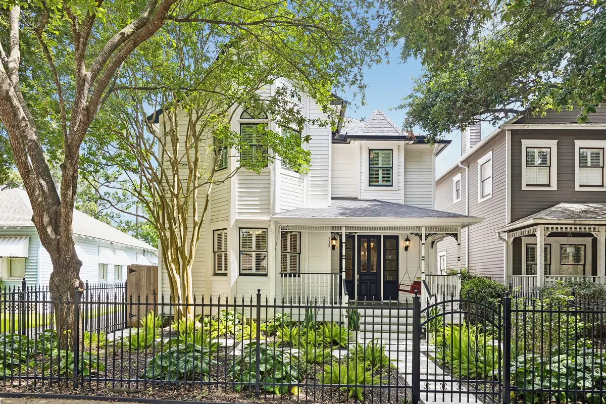 235 W 22nd Street, Houston, TX 77008 - #1