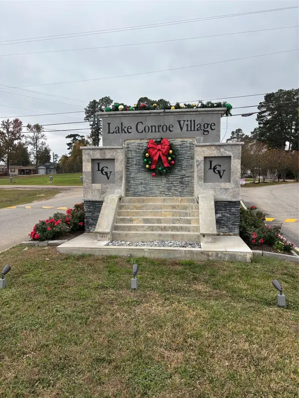 16712 E Ivanhoe, Montgomery, TX 77316