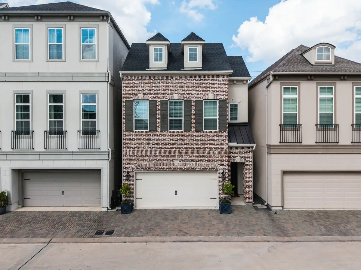3724 Somerset York Lane, Houston, TX 77055 - Image #1