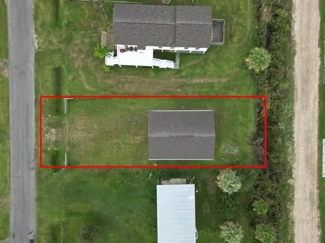 1112 N Monkhouse Drive, Crystal Beach, TX 77650 - Image #2