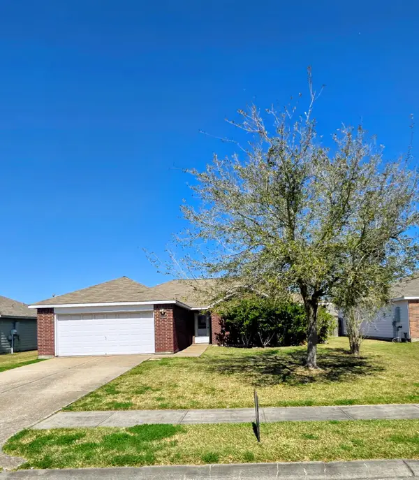 9122 Yellowfin Circle, Texas City, TX 77591