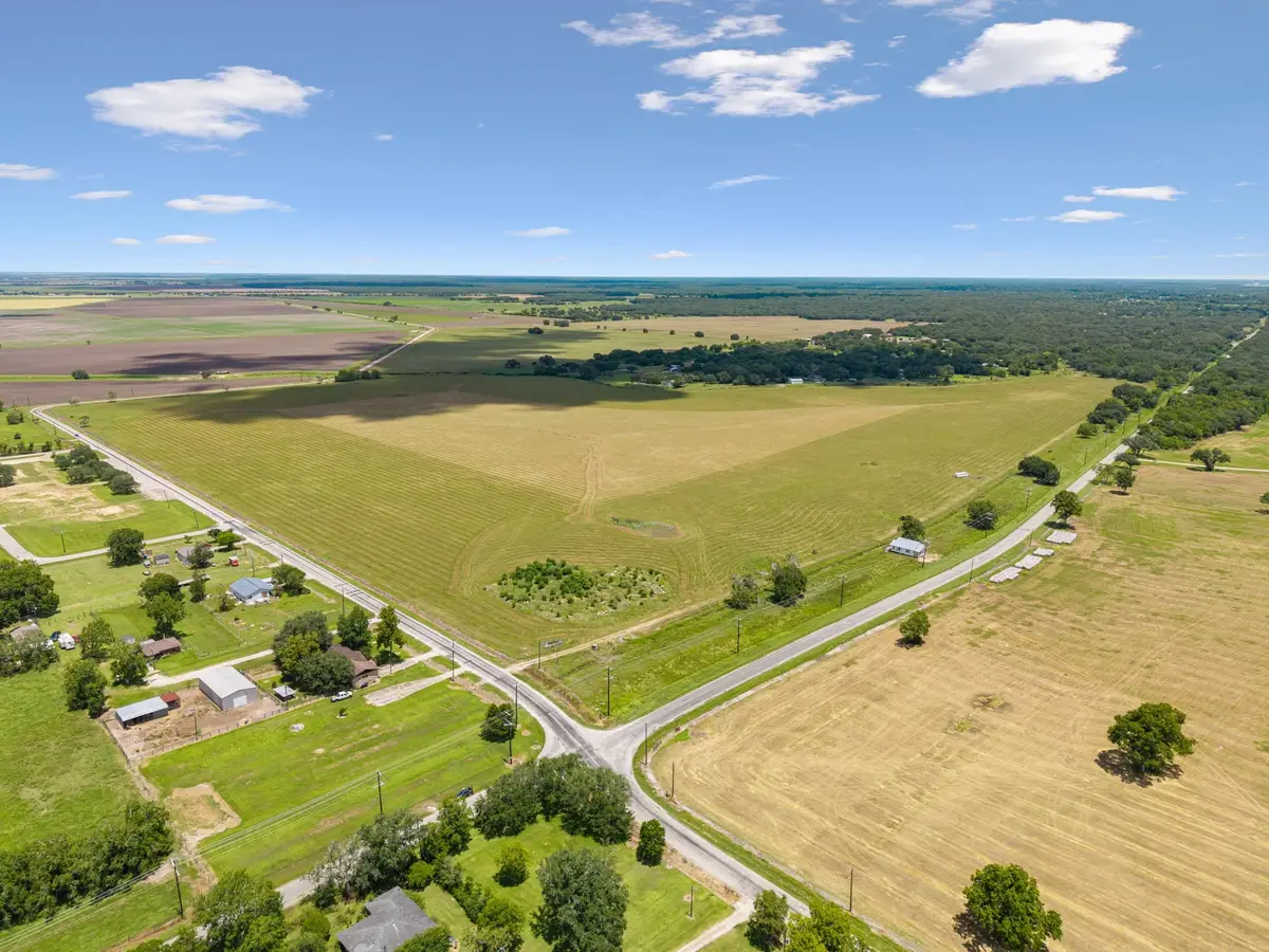 2427 County Road 126, Van Vleck, TX 77482 - Image #1