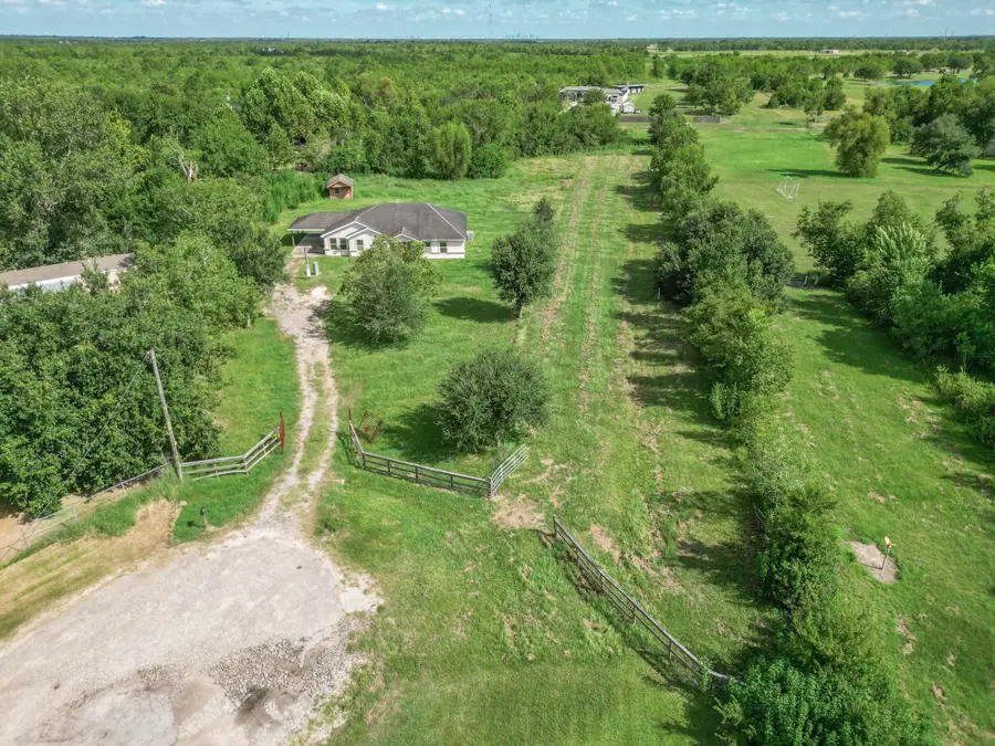 1499 County Road 393b, Alvin, TX 77511 - #3