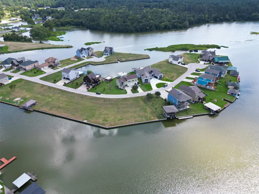 70 Cypress Bend, Huntsville, TX 77340 - Image #3