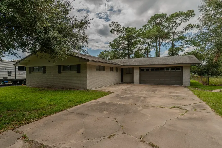 121 Glynn Street, Bridge City, TX 77611 - #3