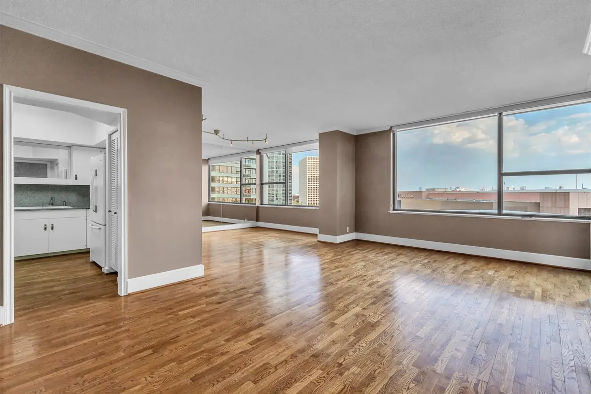 14 Greenway Plaza #9O, Houston, TX 77046 - Image #1