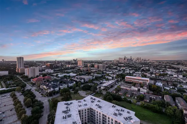 1701 Hermann Drive Drive #27CE, Houston, TX 77004