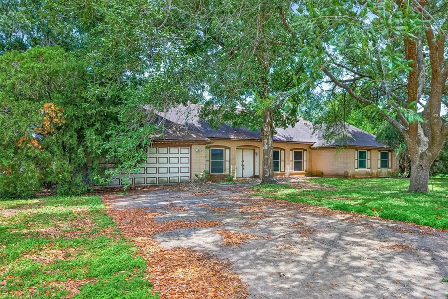 1 Shantilly Lane, Bay City, TX 77414 - #2