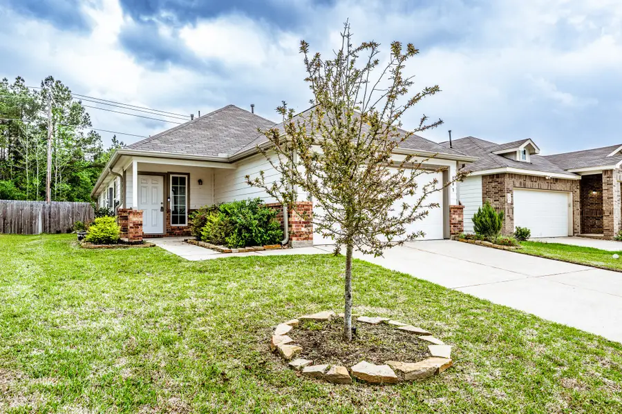 207 Black Bear Drive, Huntsville, TX 77320 - Image #3