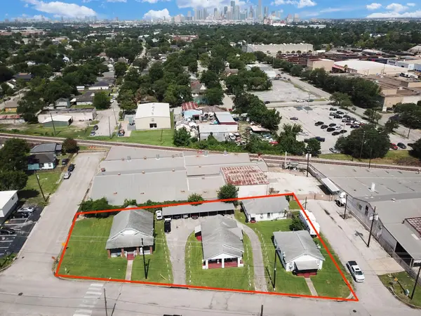 1308 Hughes Street, Houston, TX 77023