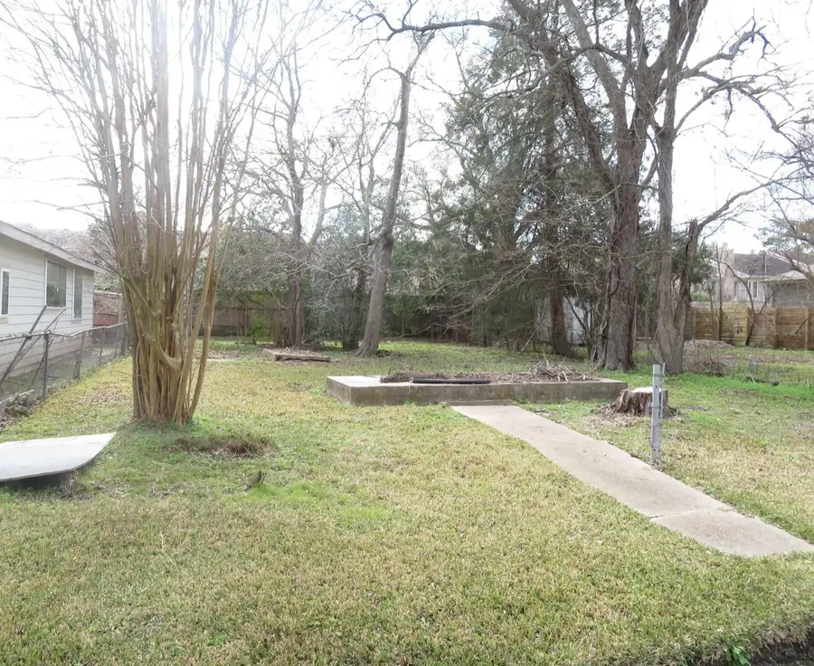 9221 Clarkcrest Street, Houston, TX 77063 - Image #2