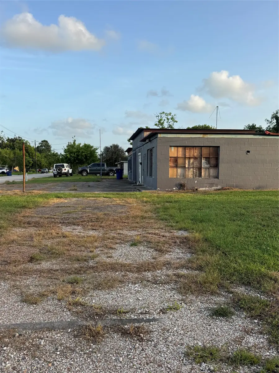 3 S Westward Street, Texas City, TX 77591 - #2