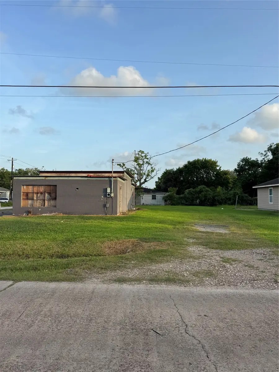3 S Westward Street, Texas City, TX 77591 - #3