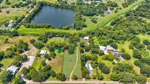 2234 County Road 155, Alvin, TX 77511