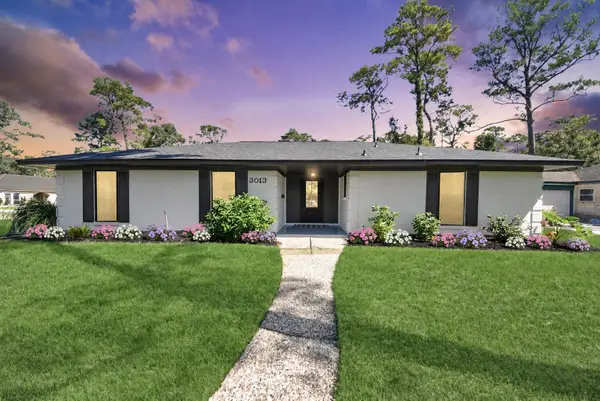 3013 Woodland Drive, Dickinson, TX 77539