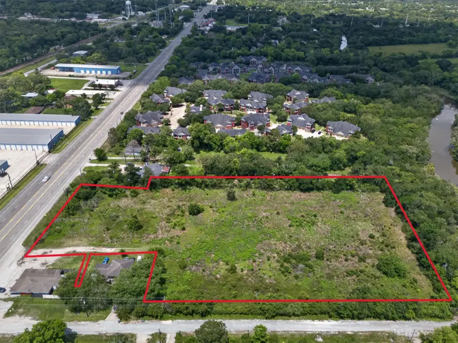 7204 Highway 6, Hitchcock, TX 77563 - #3